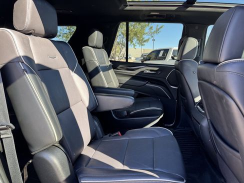 Used 2022 Cadillac Escalade Sport image 16