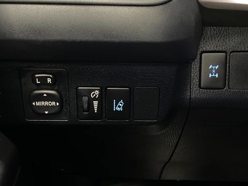 Used 2018 Toyota RAV4 LE w/ All Weather Liner Package AWD/4WD image 14