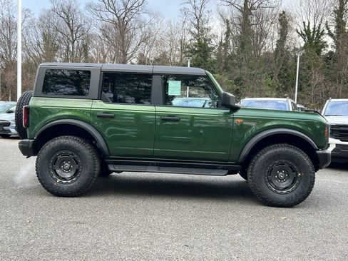 New 2025 Ford Bronco Badlands w/ Sasquatch Package image 3
