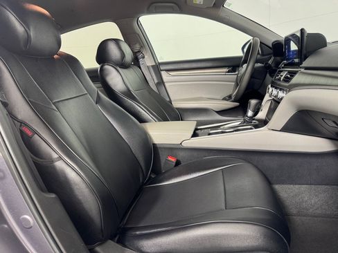 Used 2020 Honda Accord LX image 22