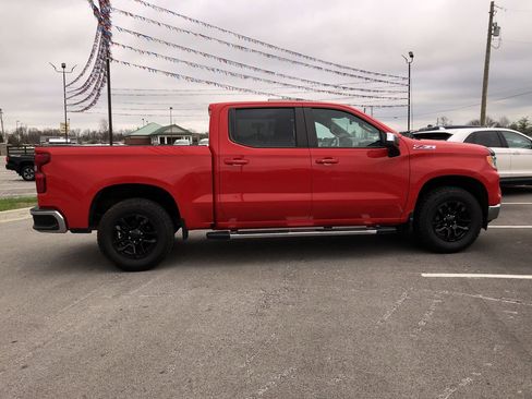 Used 2022 Chevrolet Silverado 1500 LT w/ Z71 Off-Road Package image 6