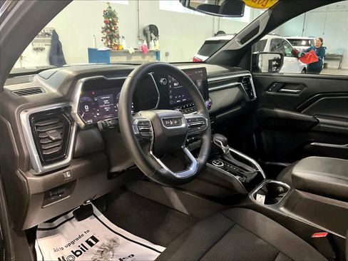 Used 2024 GMC Canyon Elevation w/ Convenience Package image 8