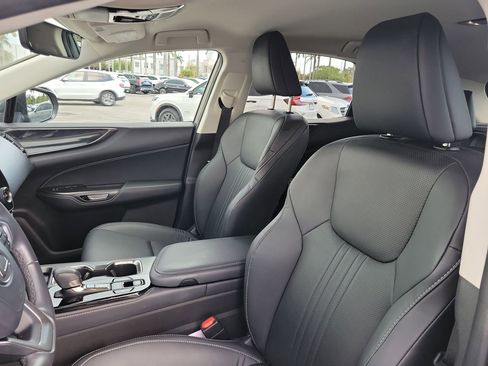 Used 2024 Lexus NX 250 FWD w/ Towing Package (2000 Lbs) image 23