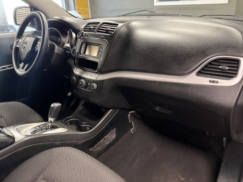 Used 2015 Dodge Journey SXT w/ Flexible Seating Group image 14