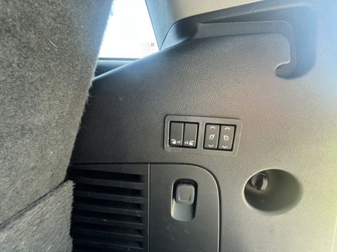 Used 2019 GMC Yukon SLT image 30