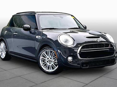 Used 2018 MINI Cooper S FWD image 3