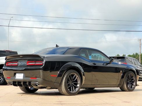 Used 2021 Dodge Challenger R/T Scat Pack image 4