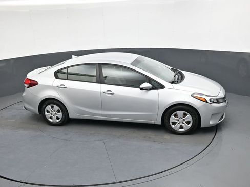 Used 2018 Kia Forte LX image 24