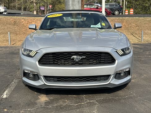 Used 2017 Ford Mustang Premium image 3