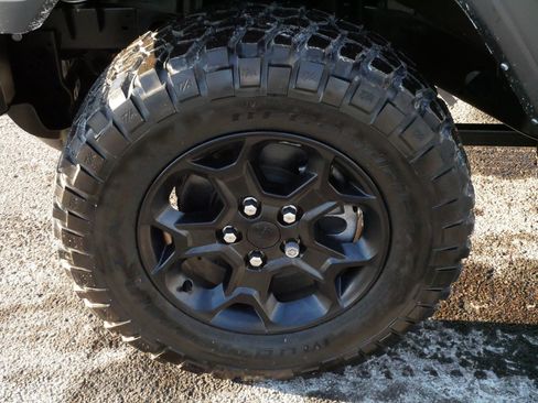 Used 2023 Jeep Wrangler Sport image 15