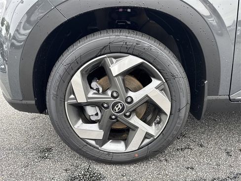 New 2025 Hyundai Venue Limited image 11