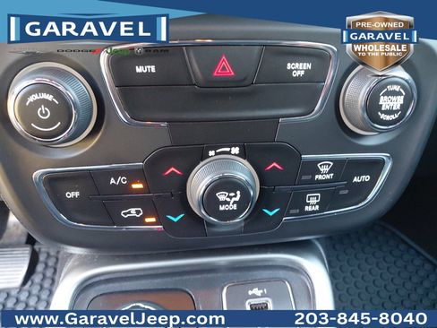 Used 2019 Jeep Compass Latitude w/ Popular Equipment Group AWD/4WD image 9