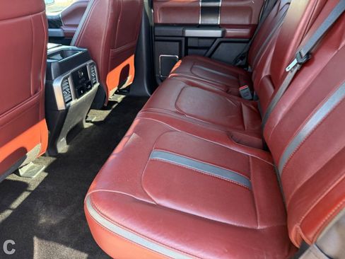 Used 2018 Ford F150 Platinum w/ Equipment Group 701A Luxury AWD/4WD image 15