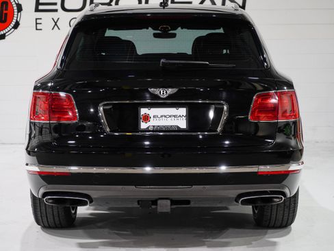 Used 2018 Bentley Bentayga Activity AWD/4WD image 3