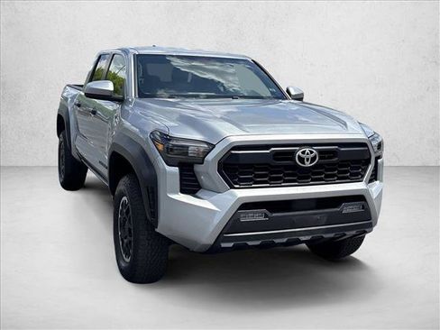 Used 2024 Toyota Tacoma TRD Off-Road AWD/4WD image 3