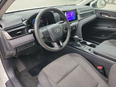 Used 2025 Toyota Camry LE FWD image 16