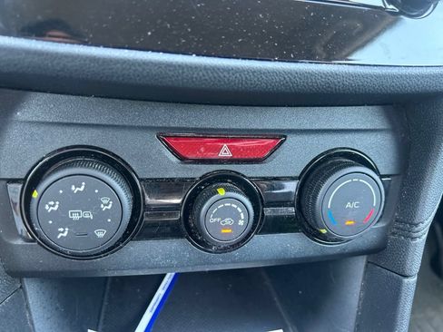 Used 2019 Subaru Crosstrek 2.0i Premium AWD/4WD image 27