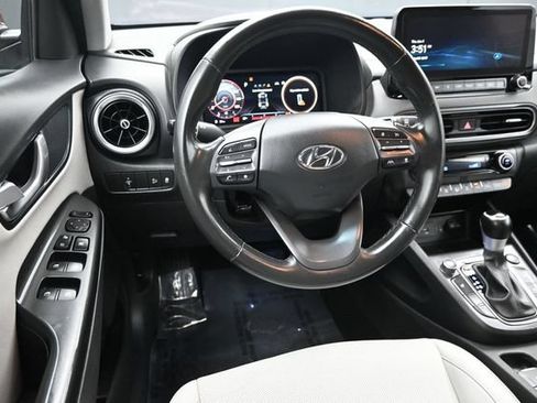 Used 2023 Hyundai Kona Limited FWD image 17