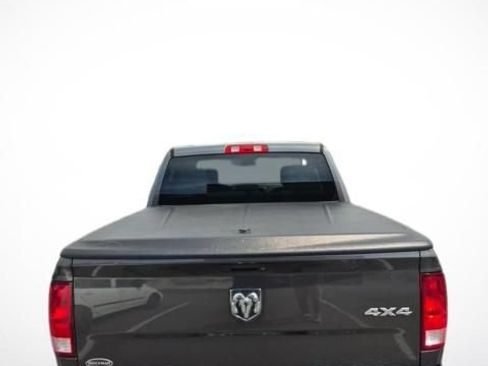 Used 2017 RAM 1500 Express AWD/4WD image 5