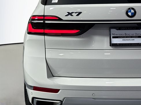 Used 2024 BMW X7 xDrive40i w/ Executive Package image 16
