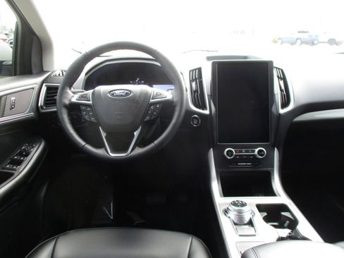 Used 2024 Ford Edge SEL w/ Convenience Package image 15