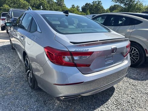 Used 2022 Honda Accord Sport image 4