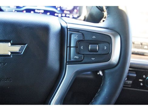 Used 2025 Chevrolet Silverado 1500 LT image 18