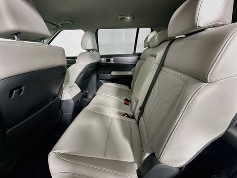 Used 2025 Hyundai Santa Fe SEL FWD image 26