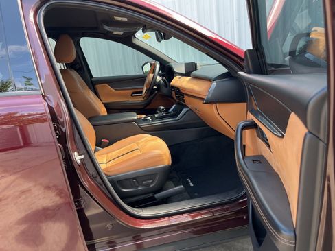 Certified 2024 MAZDA CX-90 3.3 Turbo S w/ Premium Plus AWD/4WD image 17