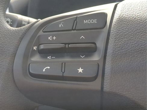 New 2026 Hyundai Venue SE FWD image 31