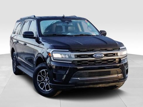 Used 2024 Ford Expedition Max XLT image 2