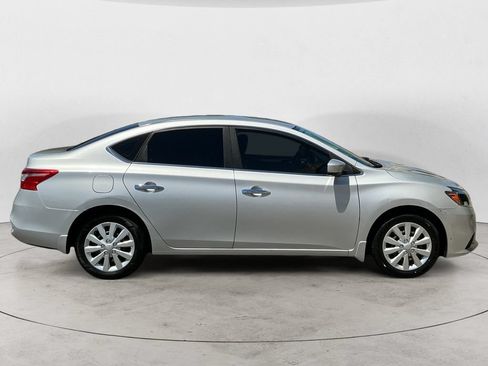 Used 2019 Nissan Sentra S FWD image 6