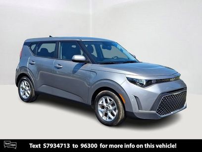 Certified 2025 Kia Soul LX w/ LX Technology Package
