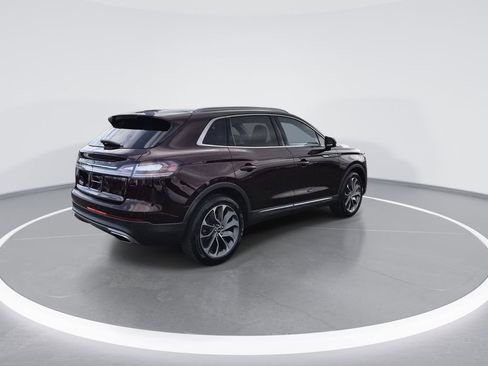 Used 2022 Lincoln Nautilus Reserve w/ Equipment Group 201A image 8