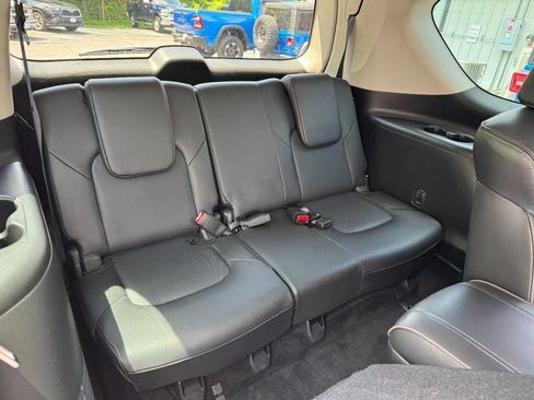 Used 2022 Nissan Armada Platinum w/ Captain's Chairs Package AWD/4WD image 14