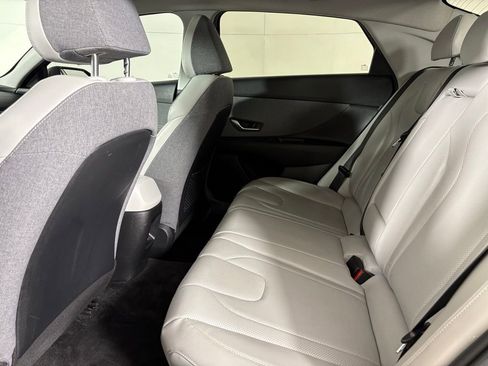 Used 2024 Hyundai Elantra Limited FWD image 39