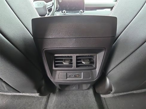 Used 2024 Chevrolet Colorado Z71 w/ Z71 Convenience Package 2 image 22