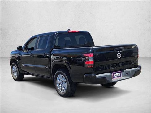 Used 2022 Nissan Frontier SV RWD image 7