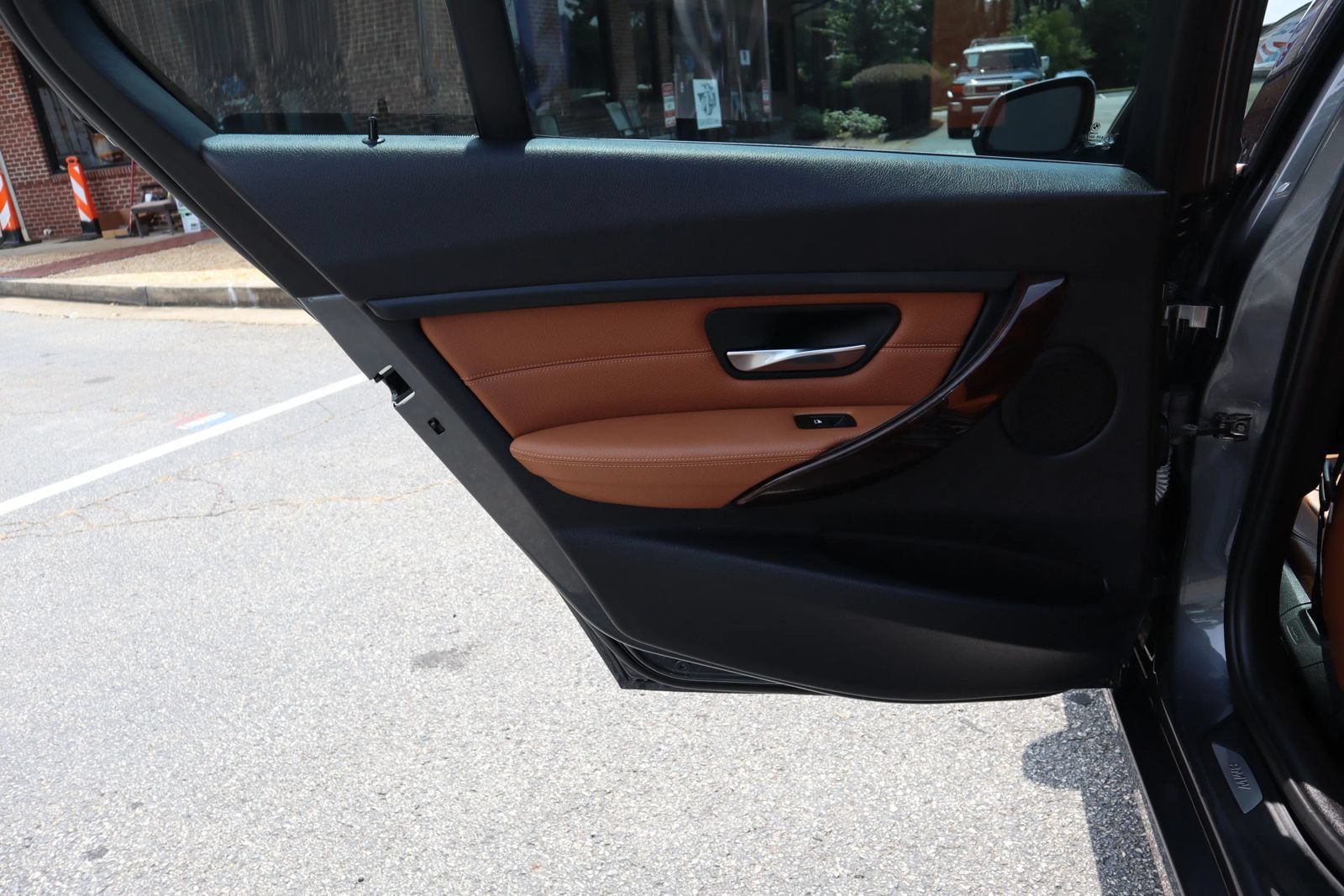 Used 2014 BMW 328d Sedan RWD image 11