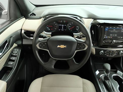 Used 2023 Chevrolet Traverse LS image 27