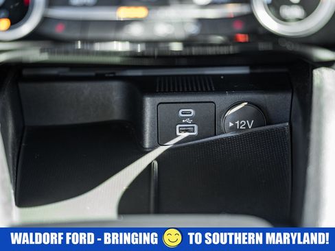 Used 2022 Ford Escape SEL image 29