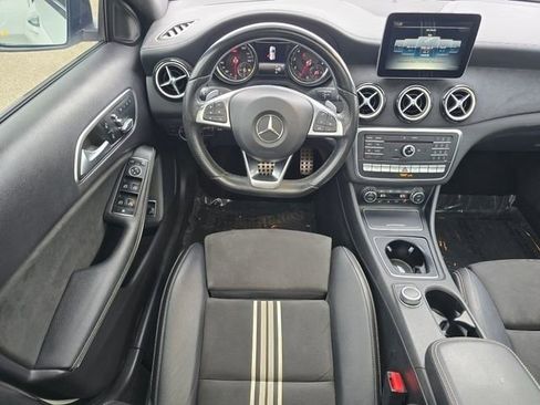 Used 2018 Mercedes-Benz GLA 250 4MATIC image 4
