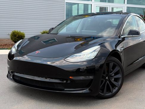 Used 2020 Tesla Model 3 Long Range AWD/4WD image 3