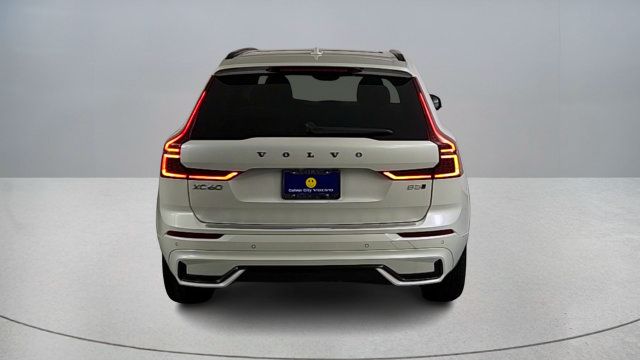 Certified 2026 Volvo XC60 B5 Plus w/ Protection Package Premier AWD/4WD image 6