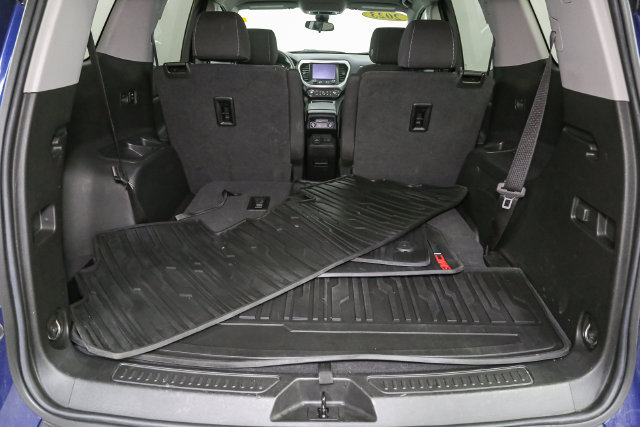 Used 2023 GMC Acadia SLE w/ Driver Convenience Package AWD/4WD image 11