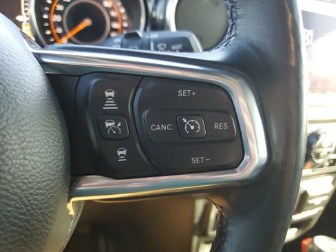 Used 2021 Jeep Wrangler Unlimited Sahara image 15
