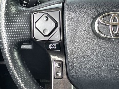 Used 2024 Toyota 4Runner TRD Off-Road Premium AWD/4WD image 12