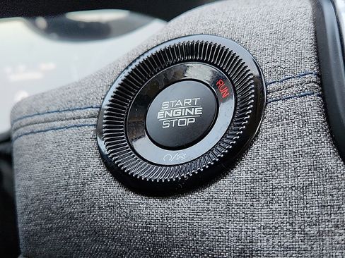 Used 2022 Jeep Compass Latitude image 9