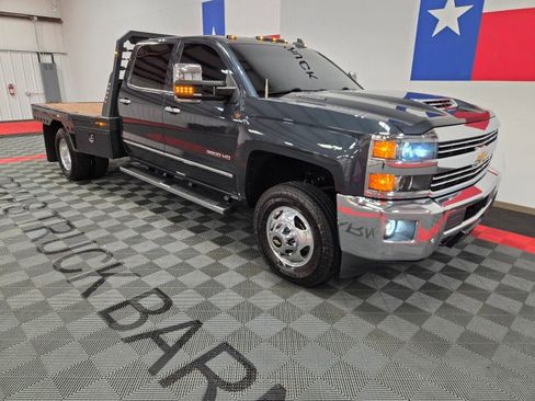 Used 2019 Chevrolet Silverado 3500 LTZ w/ Duramax Plus Package image 25
