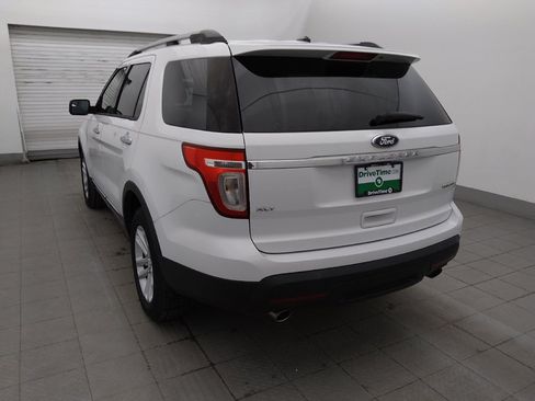 Used 2015 Ford Explorer XLT w/ Equipment Group 201A FWD image 5